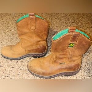 john deere • boys boots • size 1M • EUC